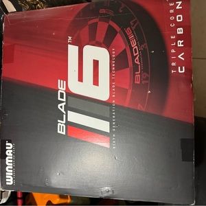 Winmau Blade 6 Dart board